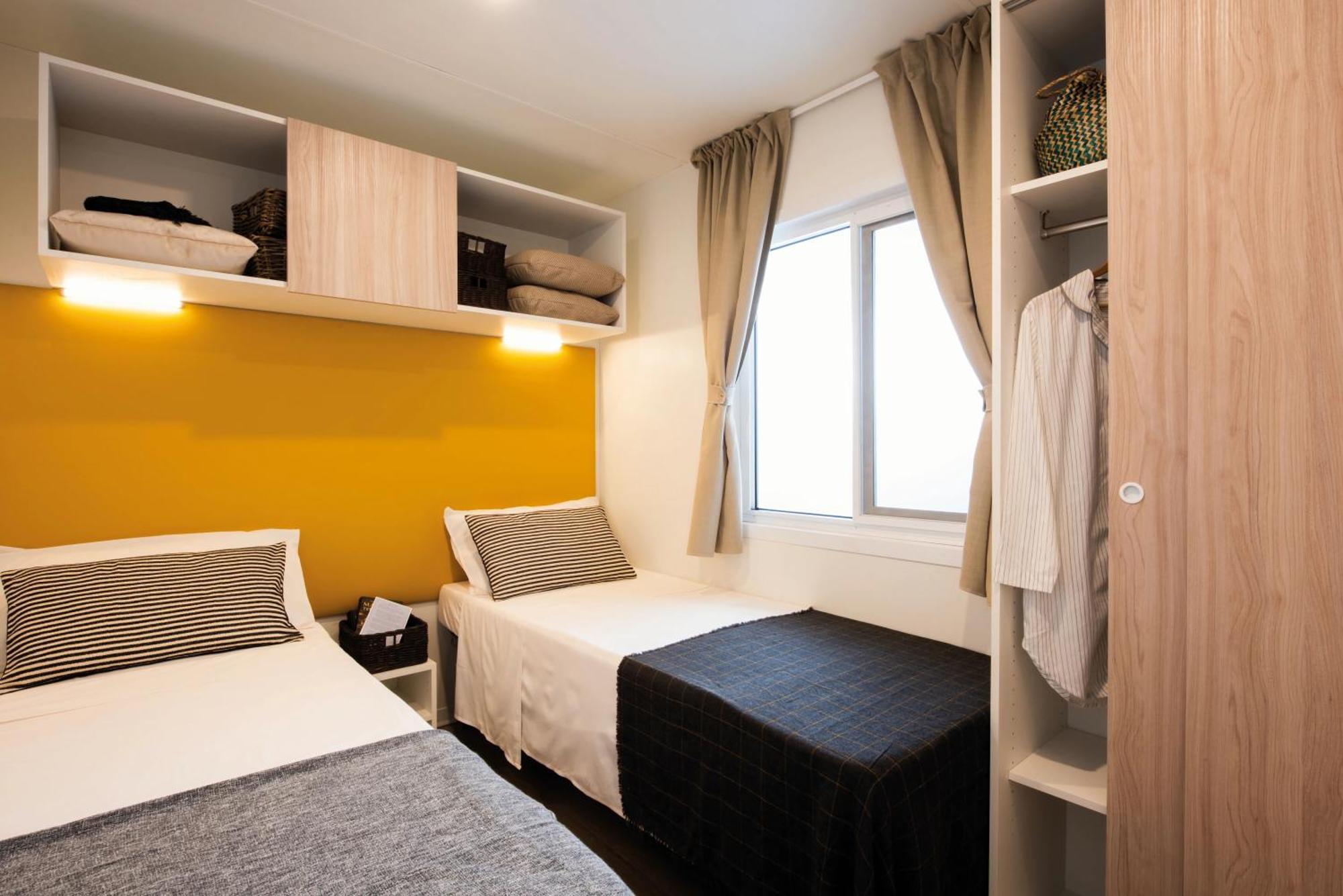Mobile Homes Mediteran In Caravan Park Strasko, Novalja Exterior photo