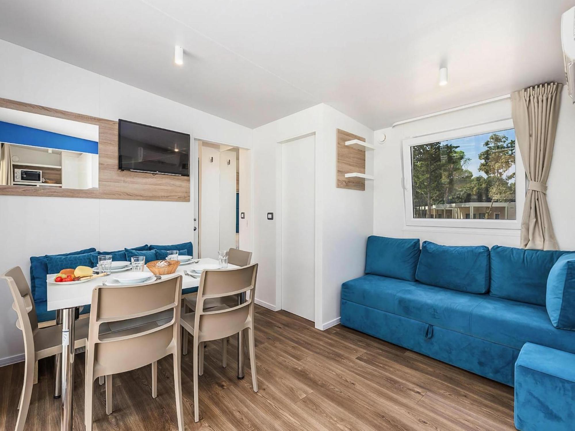 Mobile Homes Mediteran In Caravan Park Strasko, Novalja Exterior photo